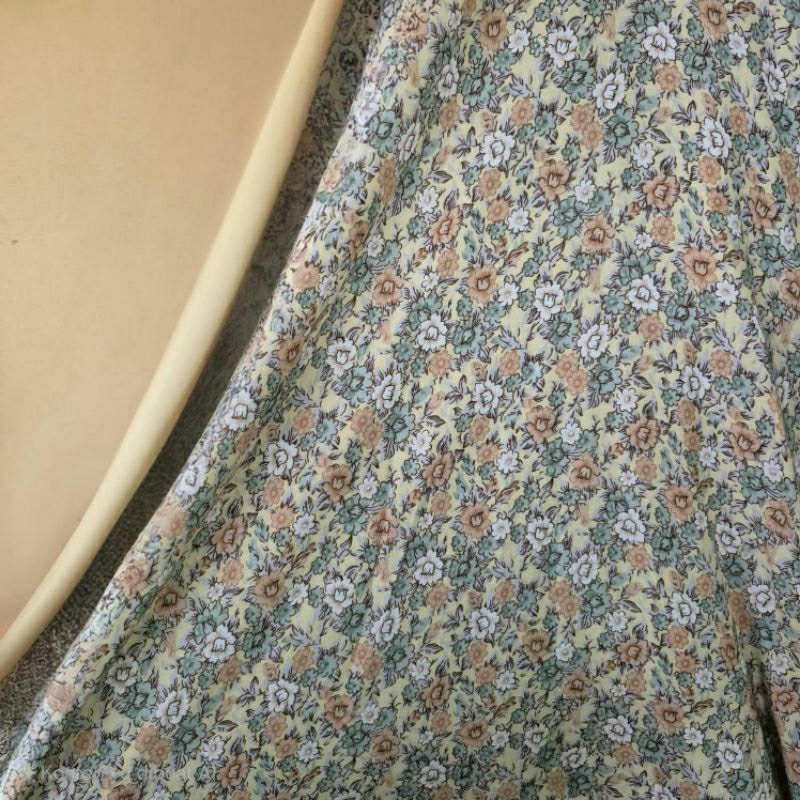 KAIN RAYON VISCOSE MOTIF BUNGA KECIL  - KAIN RAYON MOTIF BUNGA KECIL HARGA/0,5M