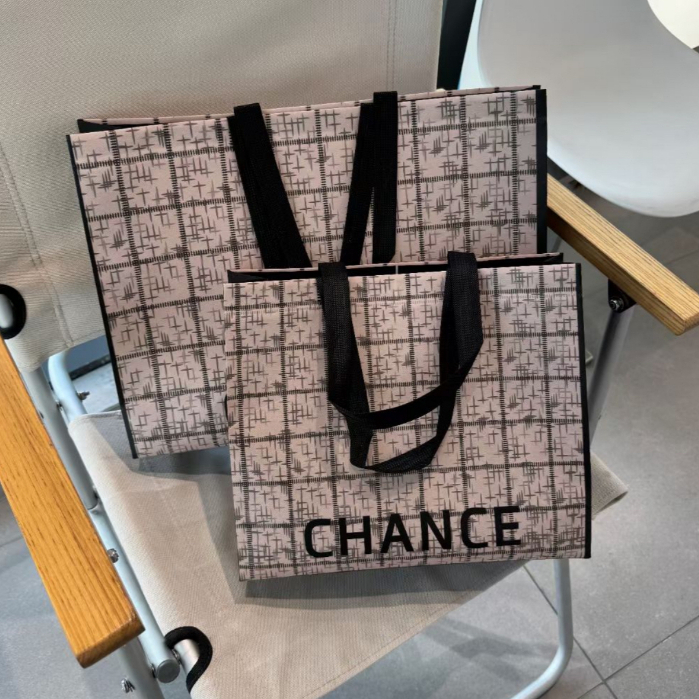 

Varian M-64/ Tas Jinjing / Tas Belanja / Tas Spunbond / Tas Souvenir / Tas Jinjing Wanita / Tas Lipat / Tas Kado / Kantong Belanja