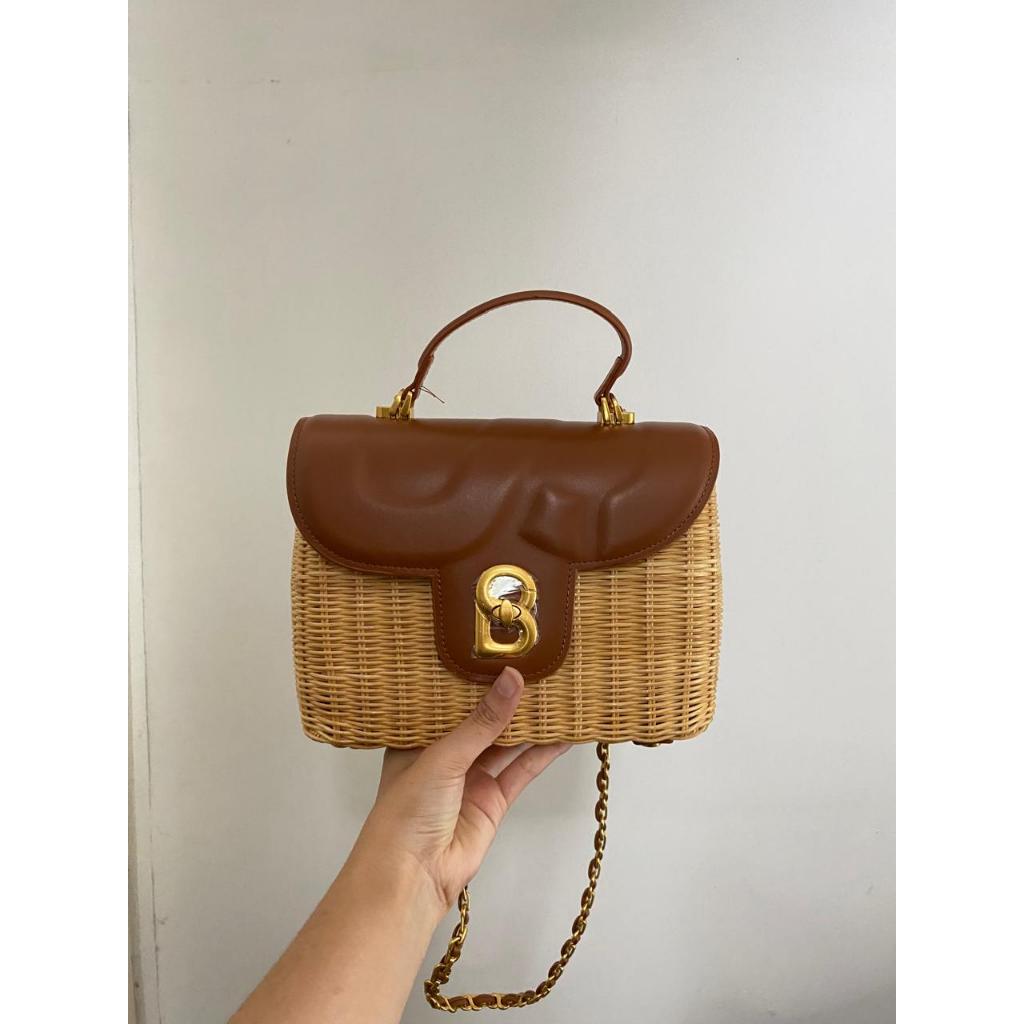 Preloved Sling Bag Buttonscarves