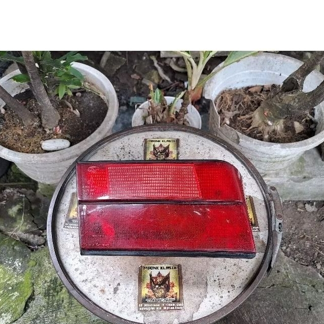 lampu garnish bagasi belakang bmw e34 ORIGINAL lampu bagasi belakang bmw e34 lampu bmw e34
