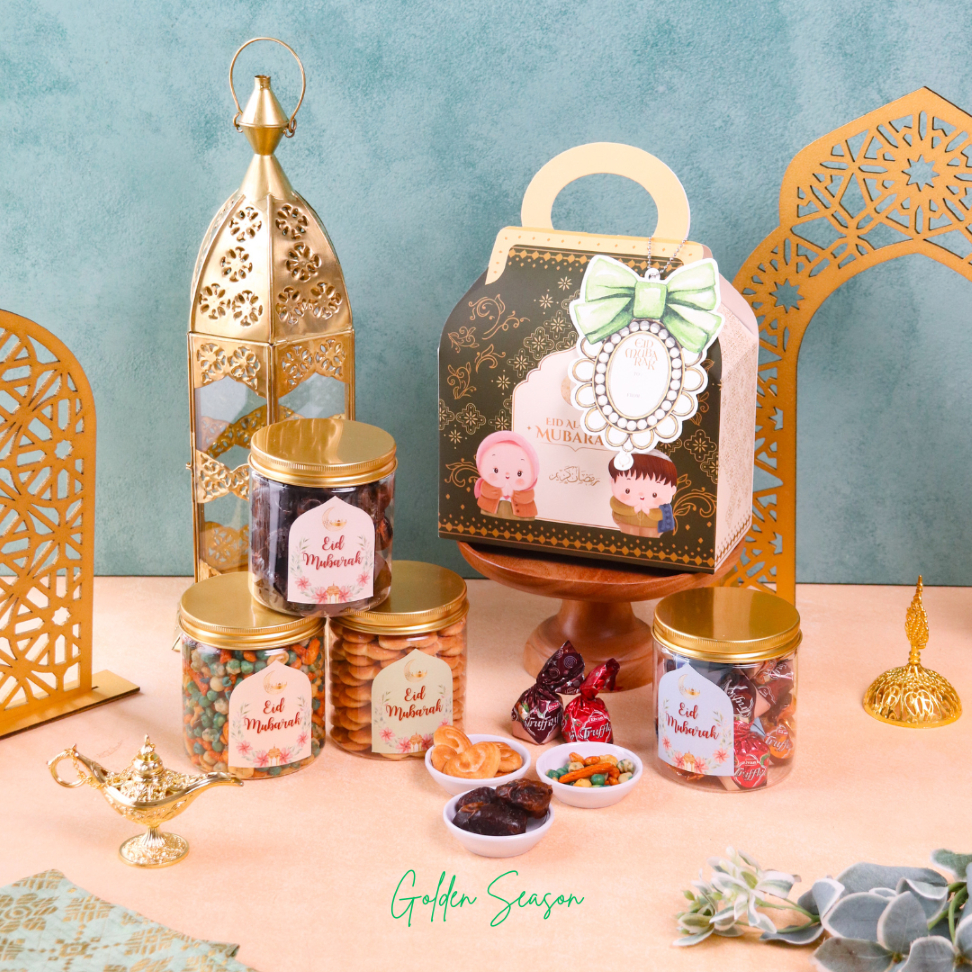 

HAMPERS IDUL FITRI BOX ISI 2 JAR PILIHAN SNACK KUE KERING TAS JINJING