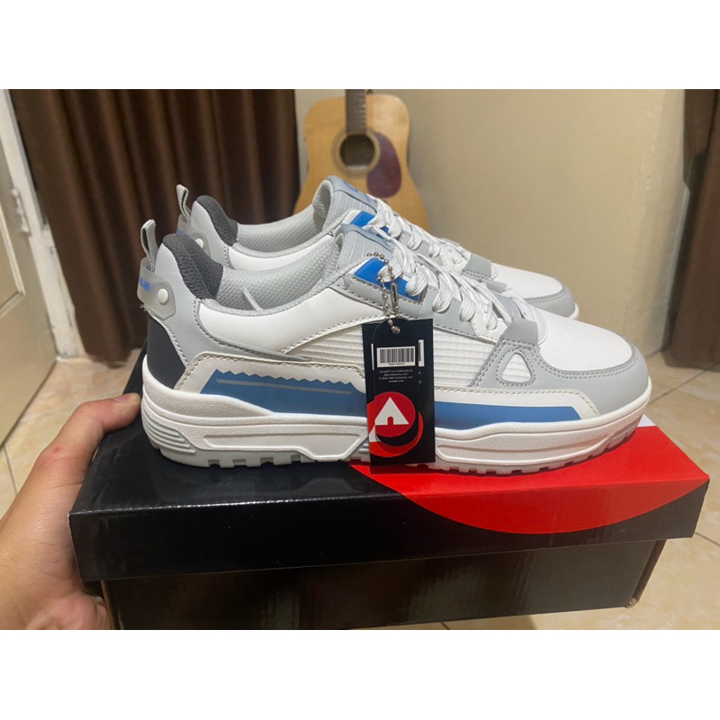 Sepatu Casual Airwalk Pria Bretle  White / Grey -  Men's Shoes Original
