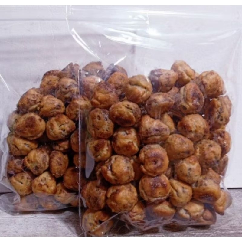 

Snack kue soes coklat lumer