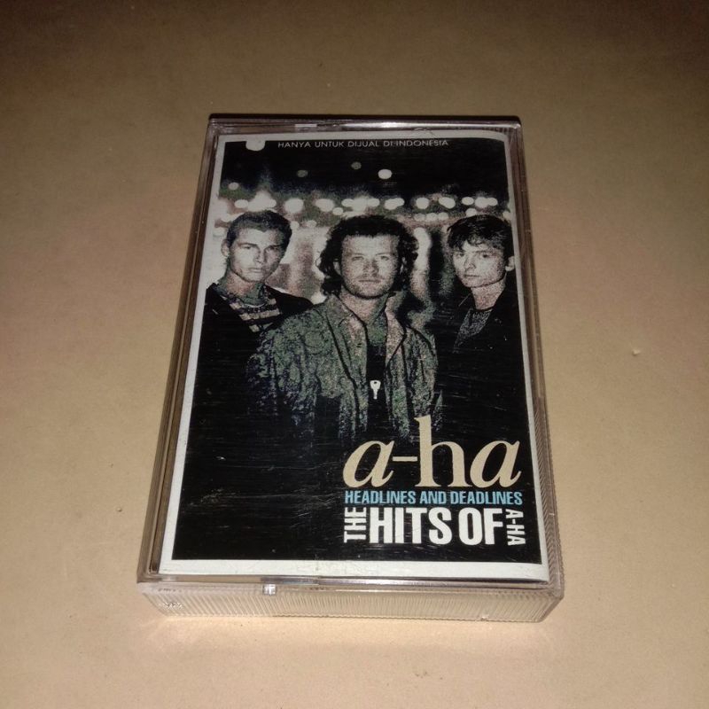 Kaset AHA The Hits Of