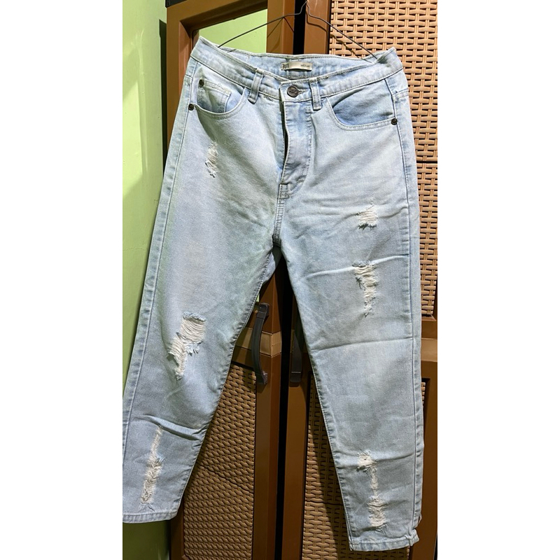 preloved jeans merek ADA BUTI