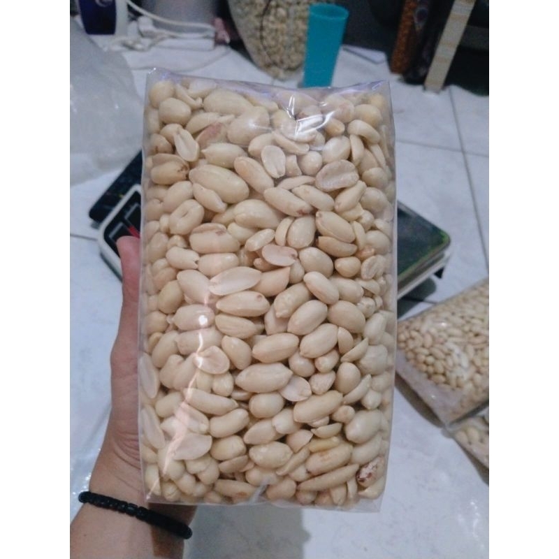 

Kacang kupas tanah 1kg mentah