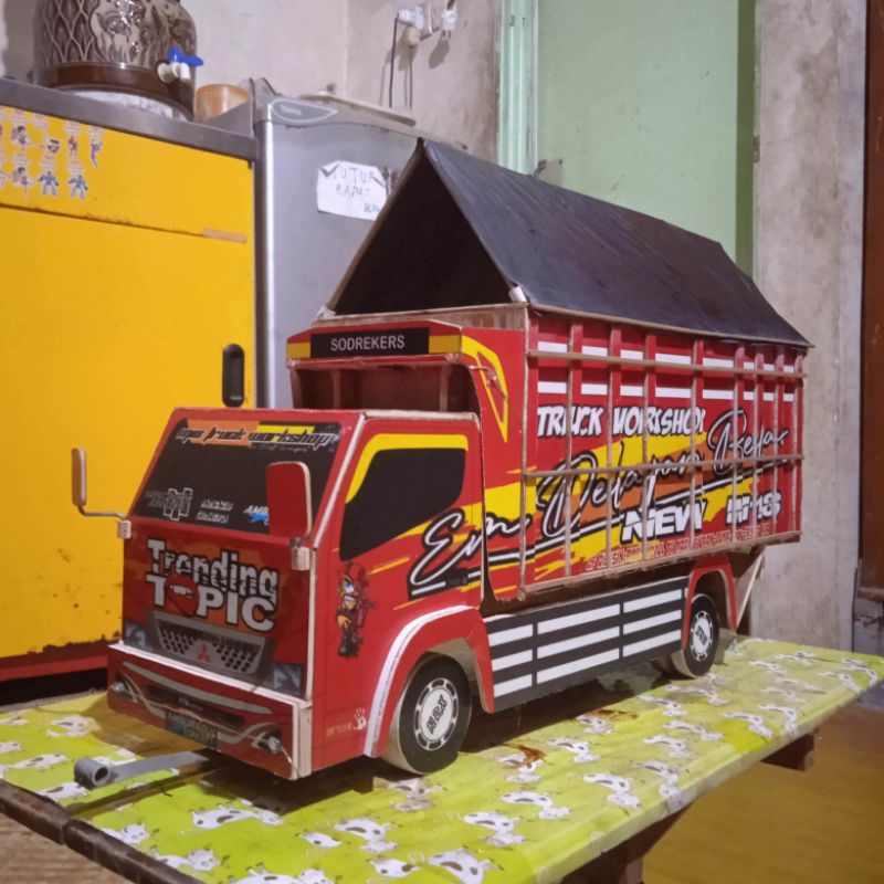 Truk Oleng Triplek Bisa Belok Oleng Parah