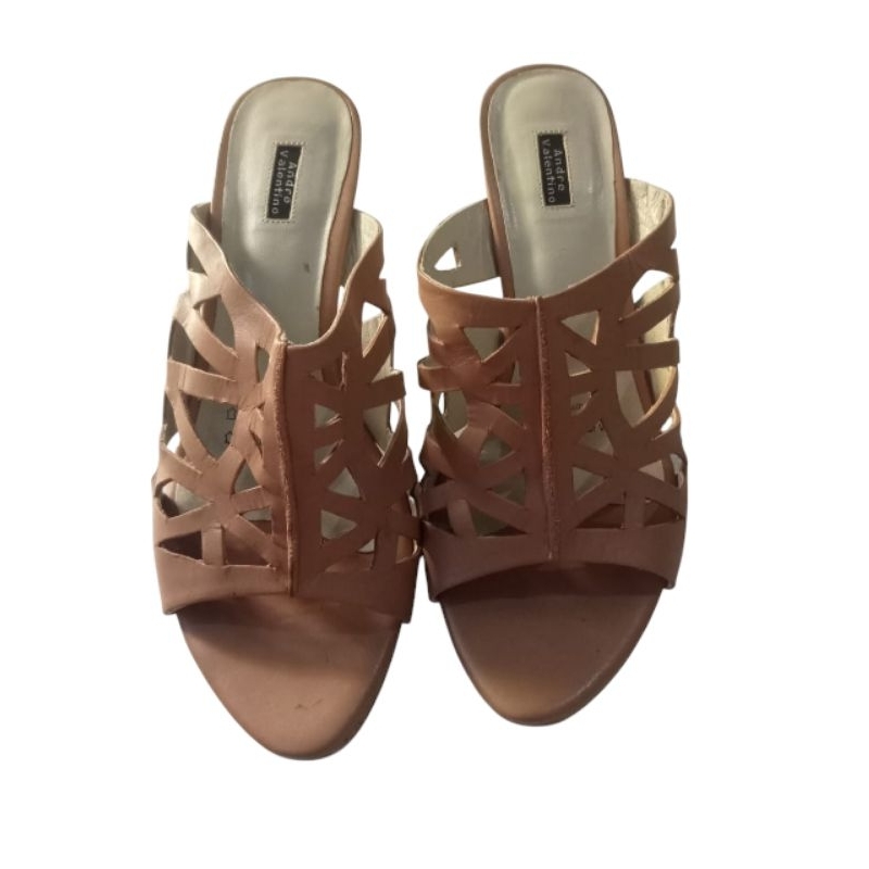 SEPATU ANDRE VALENTINO