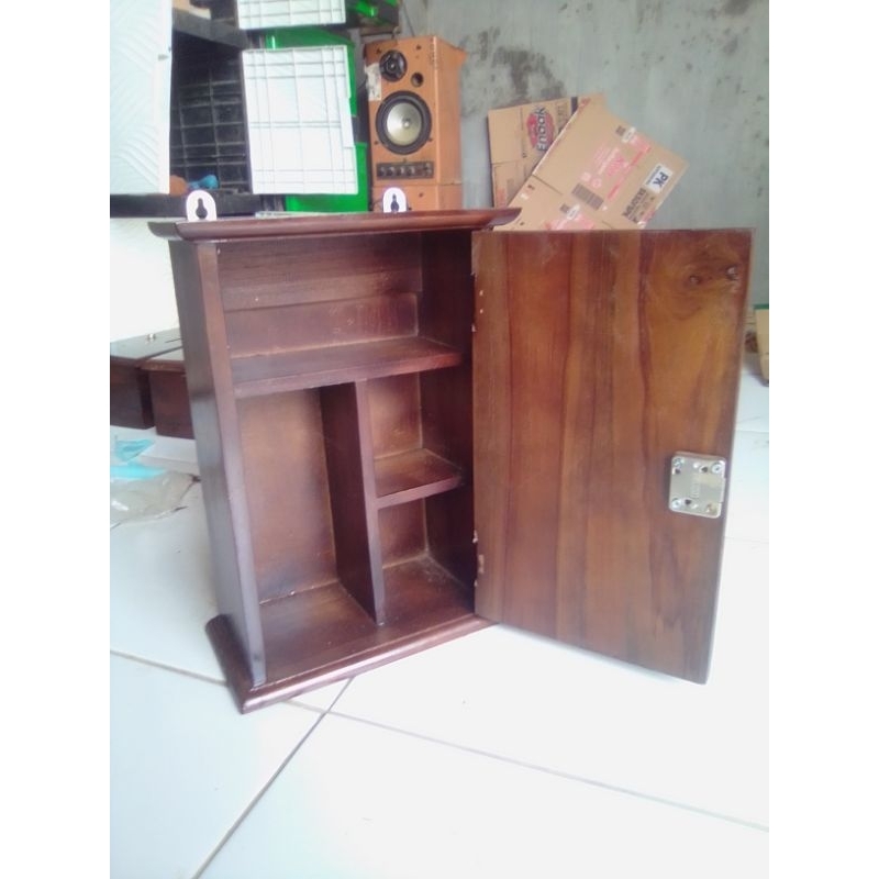 kotak obat 4 sekat. asli kayu jati