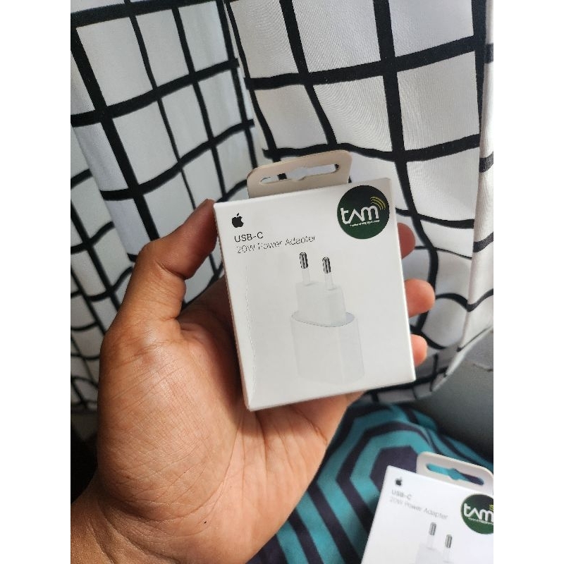 charger Iphone original