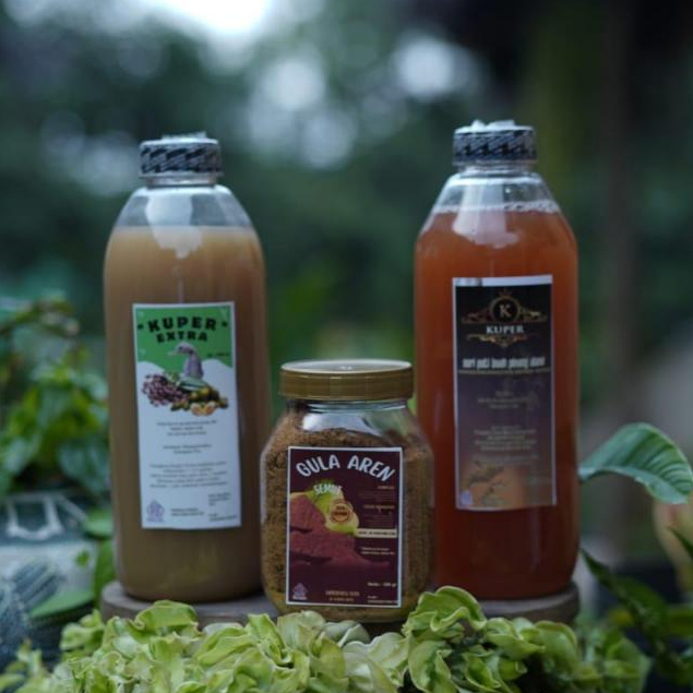 

KUPER HERBAL Paket Spesial: Saripati Pinang + Saripati KL + Gula Aren Toples 1 Liter (3 pcs)