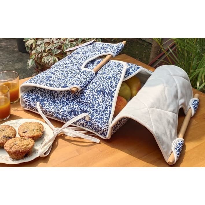 

Food Carrier / Parcel Hamper / Casserole Carrier-Wisma Cheshire