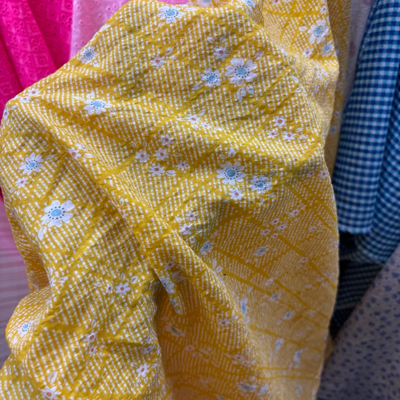 kain katun motif bunga - kain bahan katun motif - kain katun paris ceringkel - kain katun premium - 