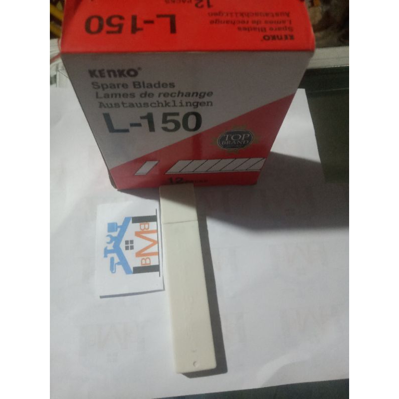 

MATA PISAU KATTER KENKO L-150 ASLI 1 KOTAK ISI 5 PISAU KATTER