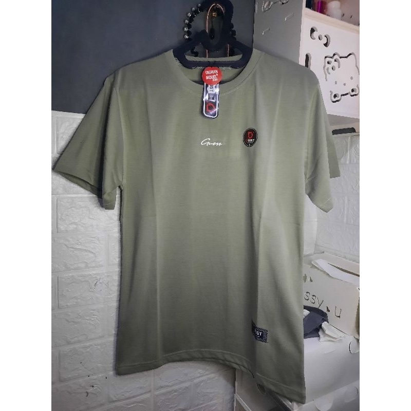 Kaos distro lengan pendek sage green grey / T shirts pria sage green grey / kaos pria distro sage gr