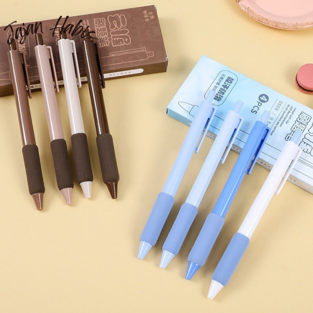 

JABIS Pulpen Mekanik 0.5mm Set Isi 4 Pcs Motif Polos Warna Pastel Dengan Bantalan Pena Empuk Set Pena Gel 0.5mm Lucu Pulpen Gel 4IN1 Warna Hitam Bolpoint Tinta Gel Cair 4 Pcs Journaling Pen Alat Tulis