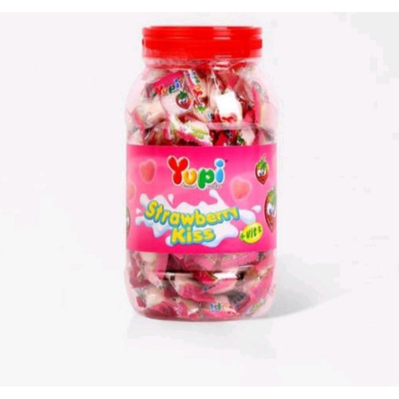 

Yupi strawberry kiss