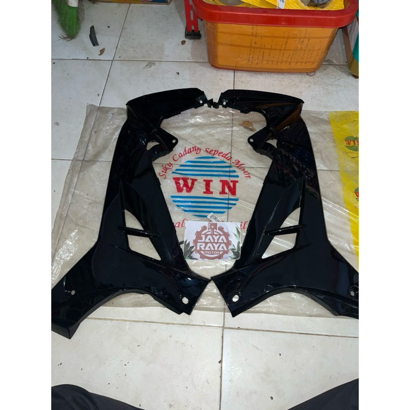 KAP DALAM / LEGSHIELD VEGA R NEW O6 HITAM WIN