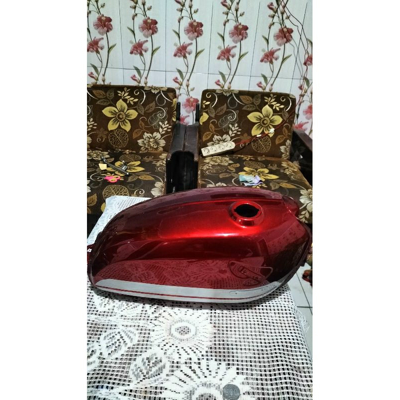 tengki cb pres doraemon  merah candy  cat baru