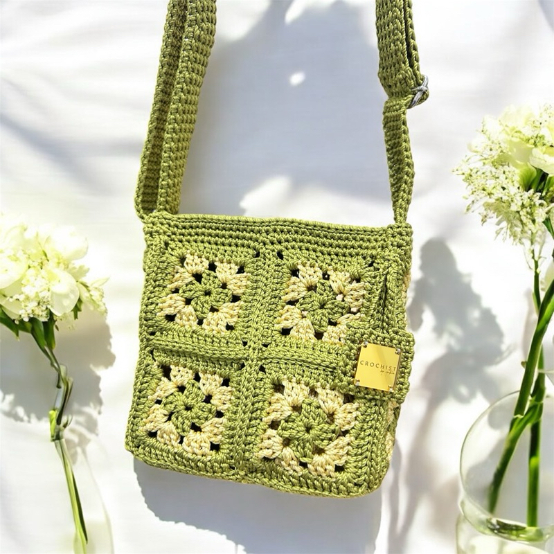 Tas rajut | sling bag rajut | Green Granny Square