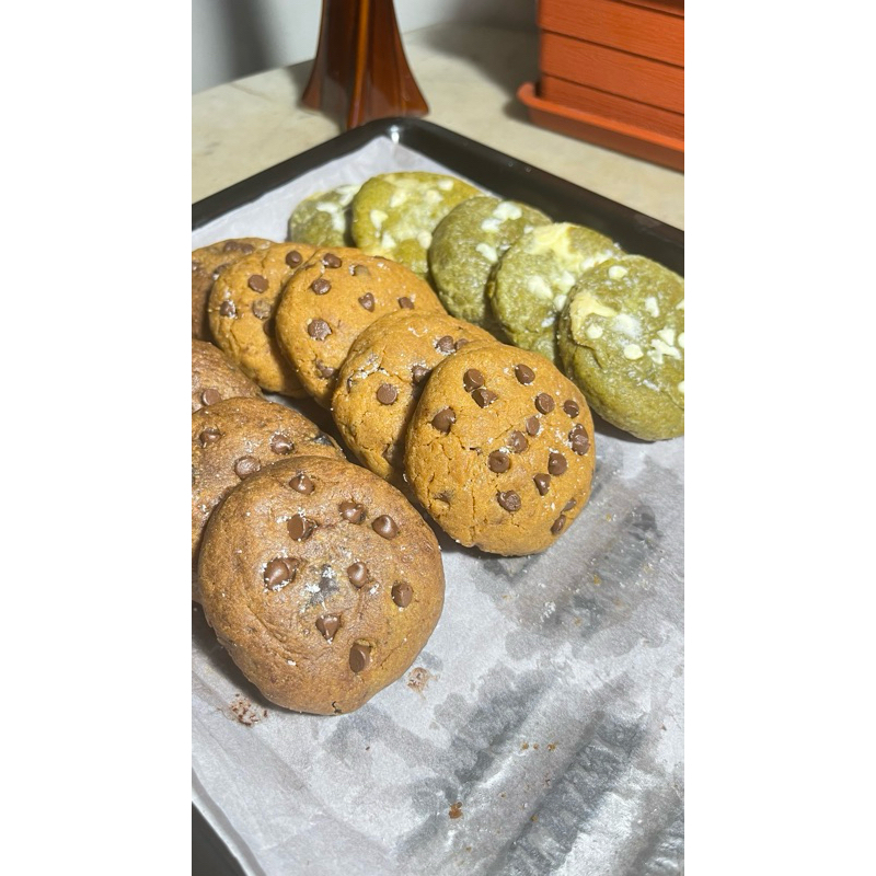 

Cookies Premium : Matcha Cookies, Cookies Choco Chip, Cookies Dark Choco
