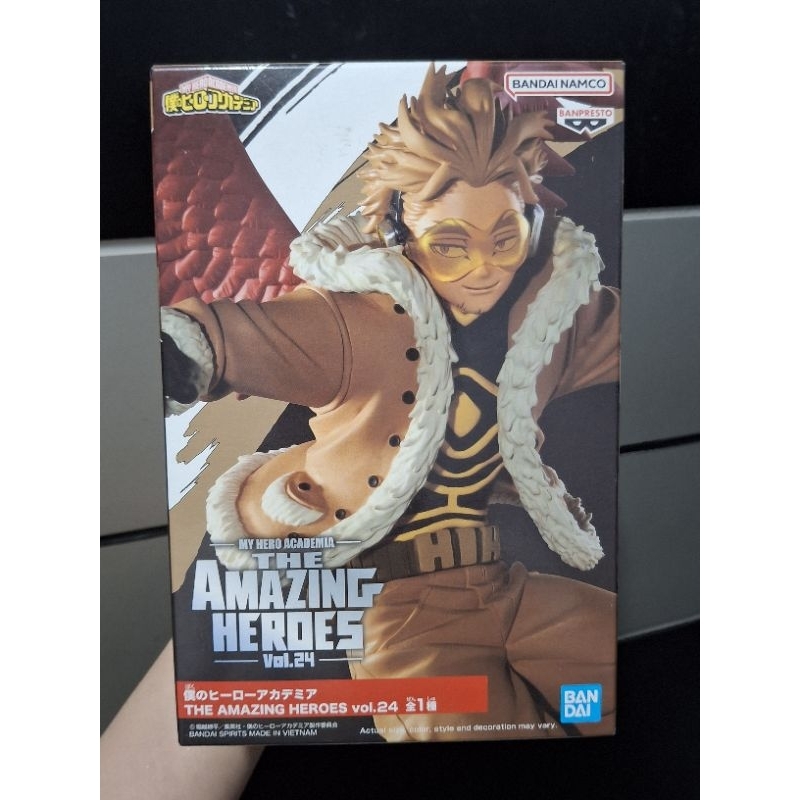 BANPRESTO My Hero Academia - HAWKS THE AMAZING HEROES Figure VOL.19 (preloved)