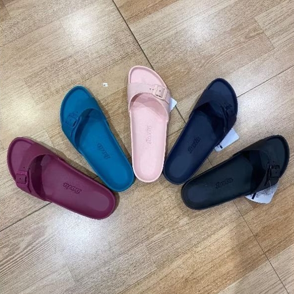 sandal wanita bata karet/sandak anti licin cocok untuk harian dirumah