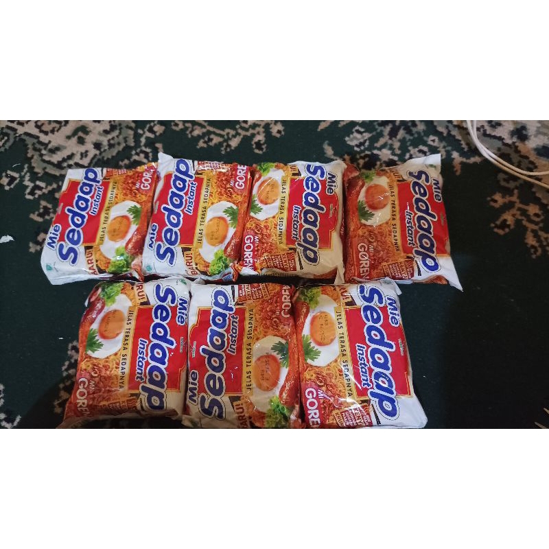 

(Jember) Mie Sedaap Instant 40pcs, sembako dll