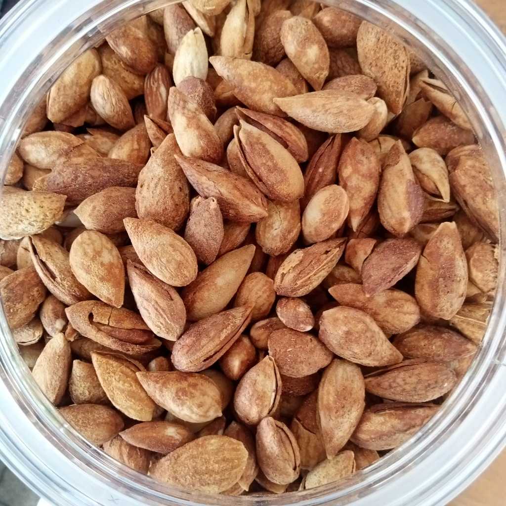 

Kacang Almond Raosted 500 gr