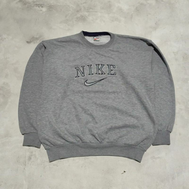 Sweater crewneck pria nike vtg vintage abu