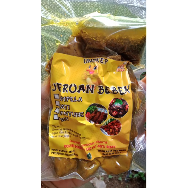 

Ungkepan Jeroan bebek free sambel ijo