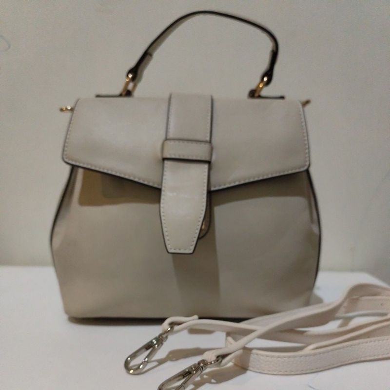 Tas Selempang Wanita Putih