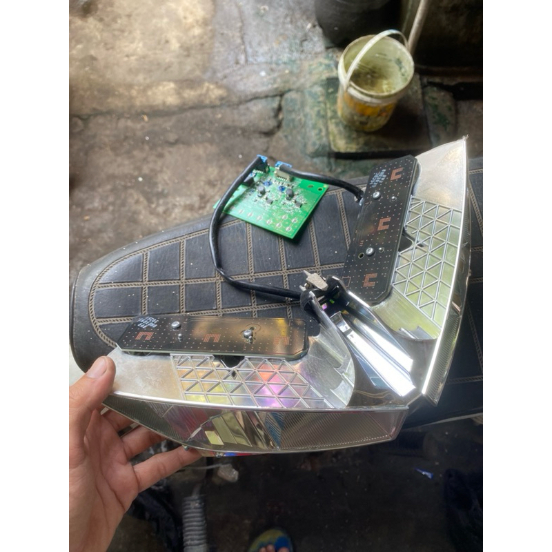 reflektor vario 160 kondisi baru