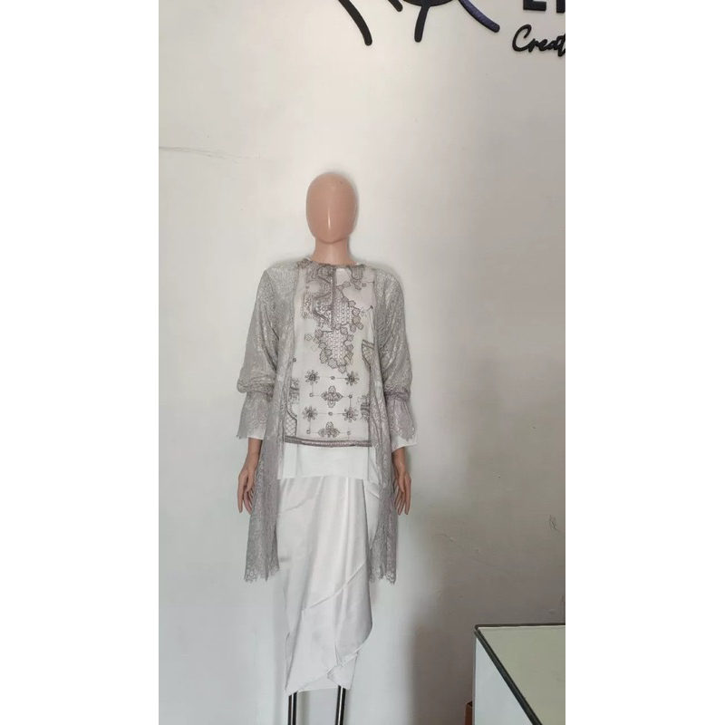 Preloved kebaya modern