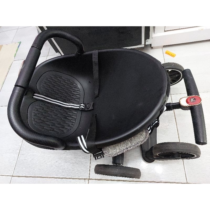 stroler anak v8