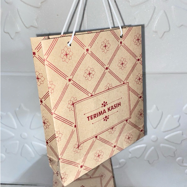 

Paper bag Tas Kertas Untuk Acara Pengajian