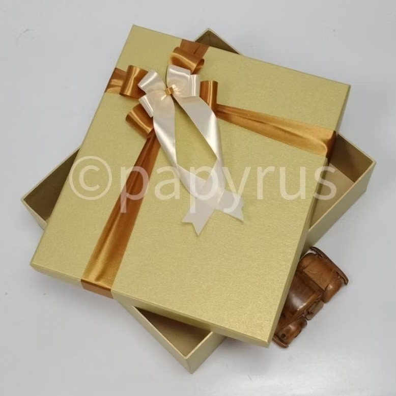 

PAPYRUS 30x35 Tinggi 5cm Kotak Kado Gift Box V2