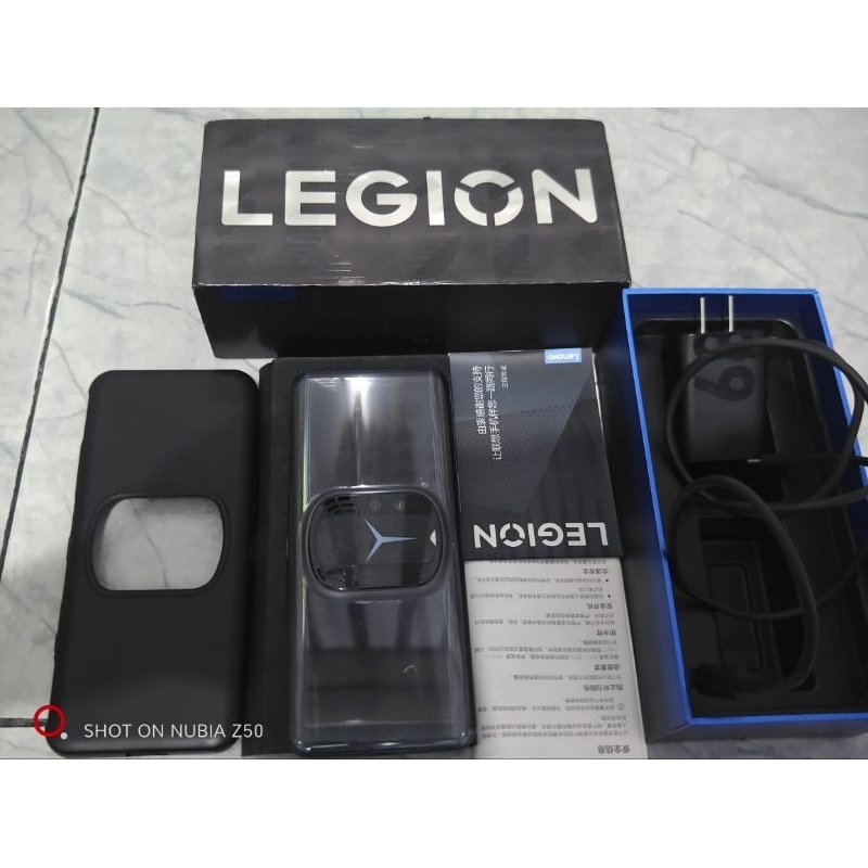 Lenovo legion y90 ram 18gb 640 ssd