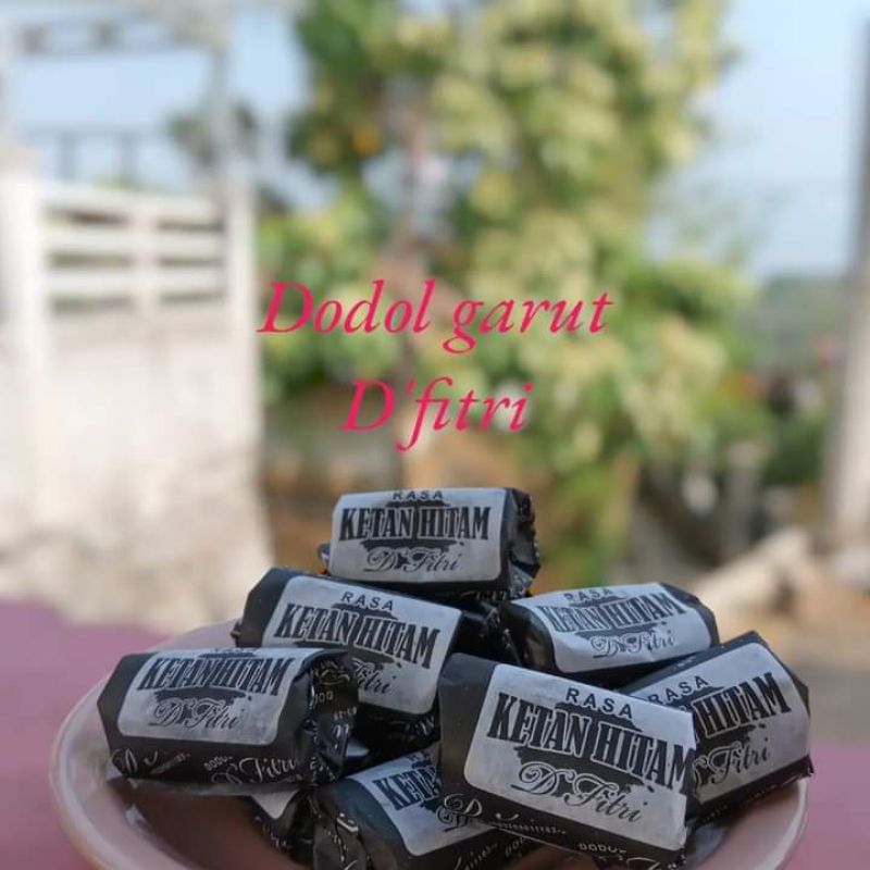 

DODOL KETAN HITAM SPESIAL BATIK D'fitri