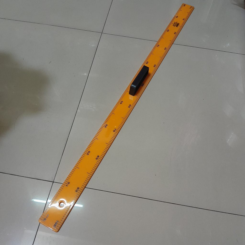 

Penggaris Papan Tulis / Plastic Ruler PR001 100 cm - Super GROSIR MURAH
