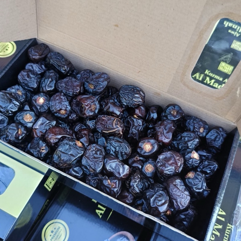 

Kurma Ajwa Al Madinah grade A 500 gram