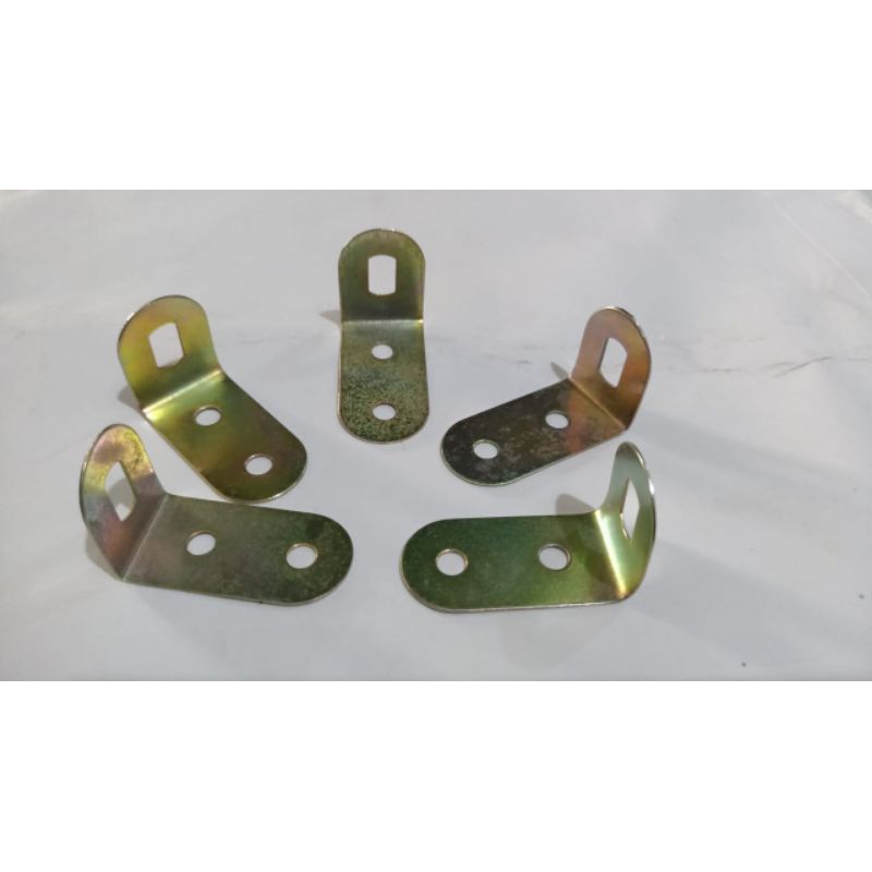 Plat L siku 4x2 cm ketebalan 0.6mm warna gold