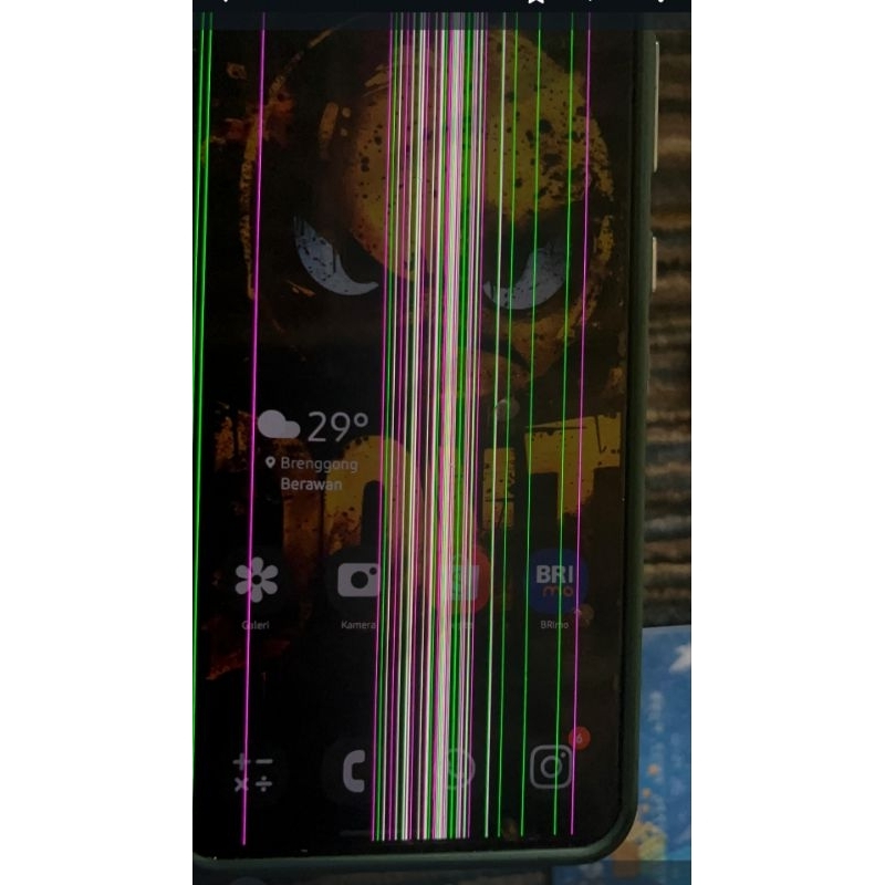 lcd copotan Samsung s21plus nggaris