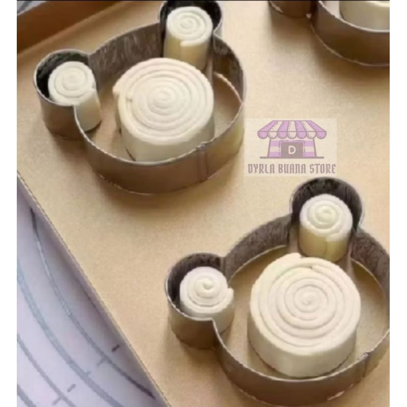 

Ring cutter bentuk karakter (1pcs), ukuran 8cm dan 10cm.. tinggi 3cm