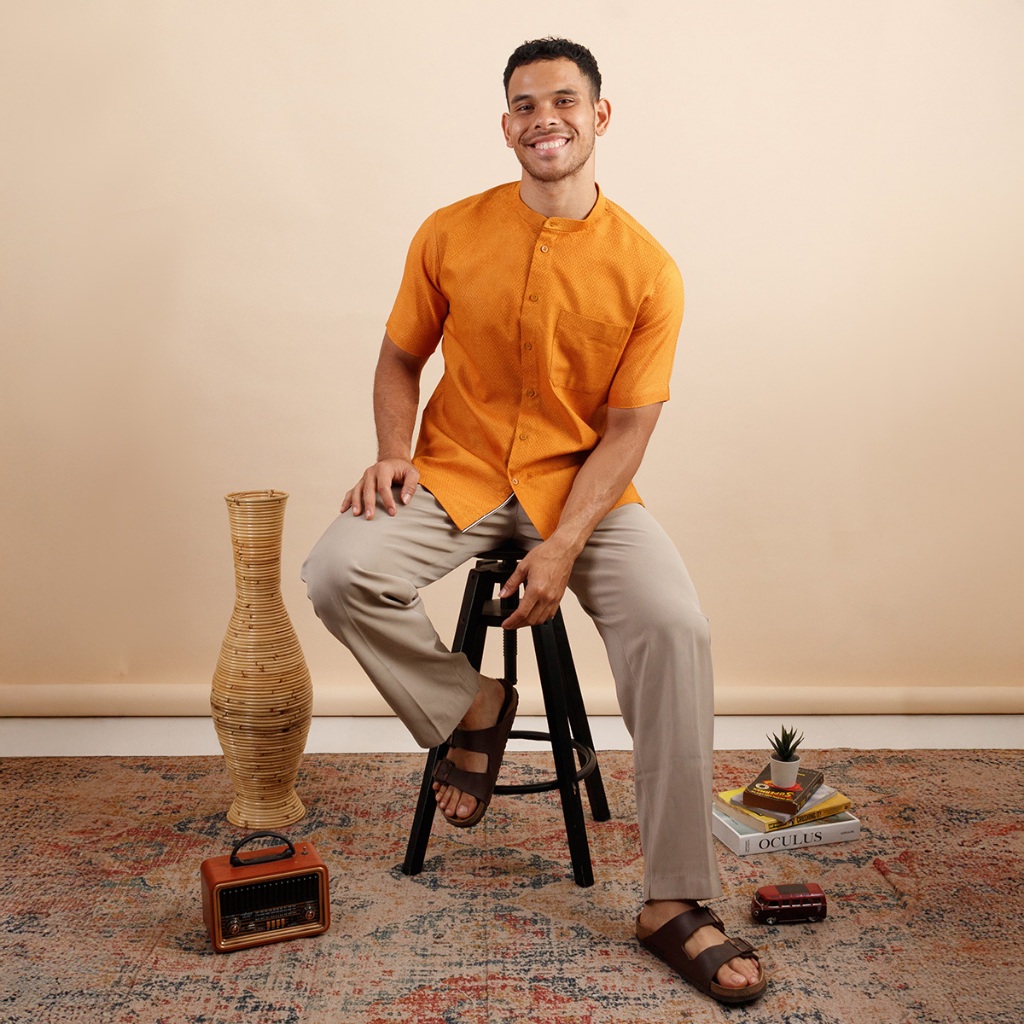 Asana Orange - Bonolo Kemeja Tenun Lengan Pendek
