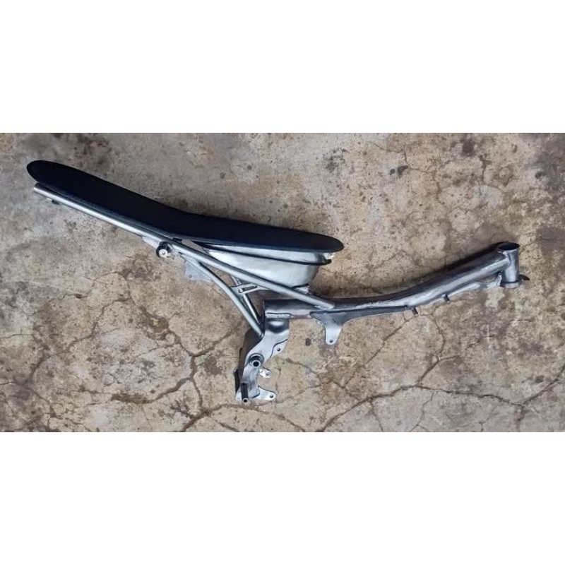 1 set Rangka,jok,tengki sleep engine.Jupiter,vega