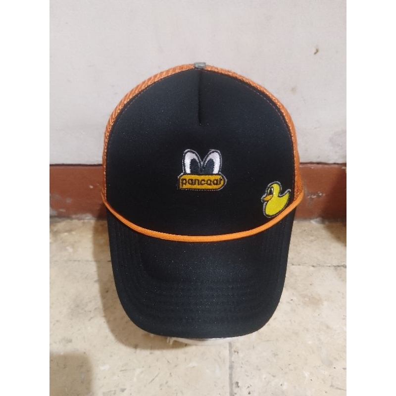 Topi pancoat tracker second bekas