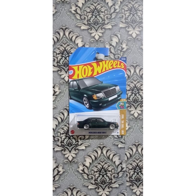 hot wheels Mercedes Benz 500E