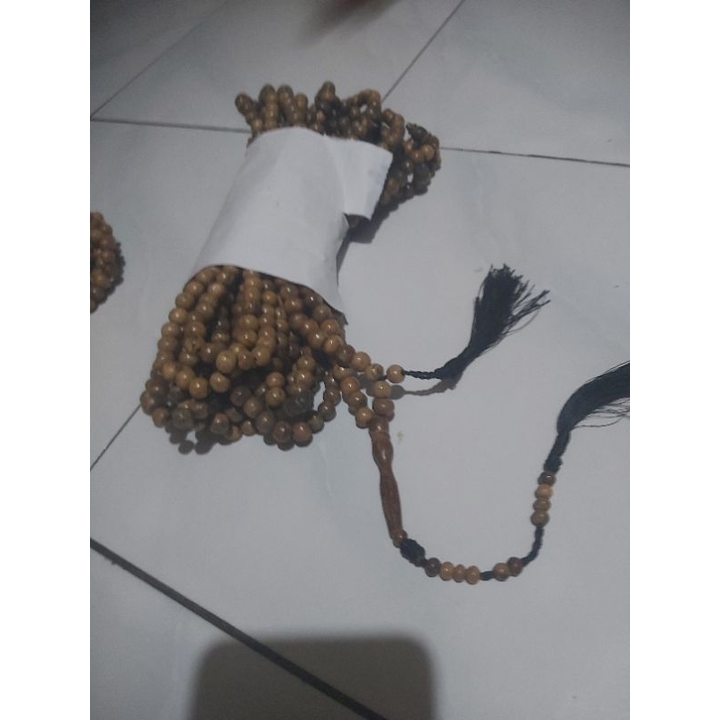 Tasbih 1000 butir kayu Gaharu. garade AB