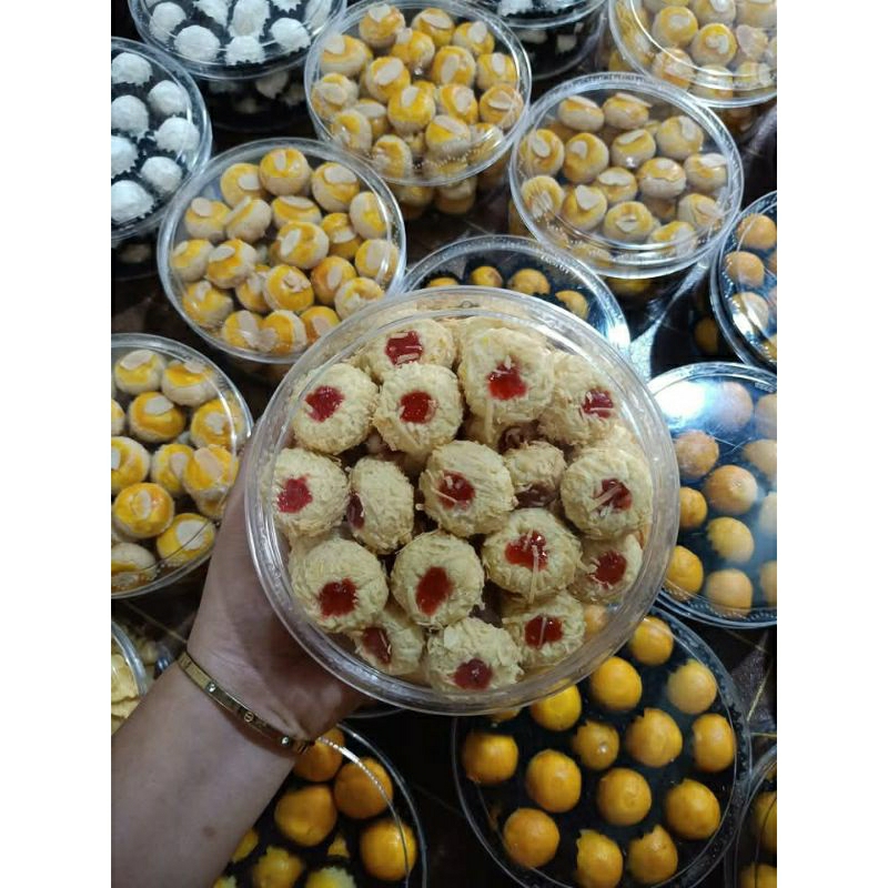 

Kue Thumbprint Strawberry 500g